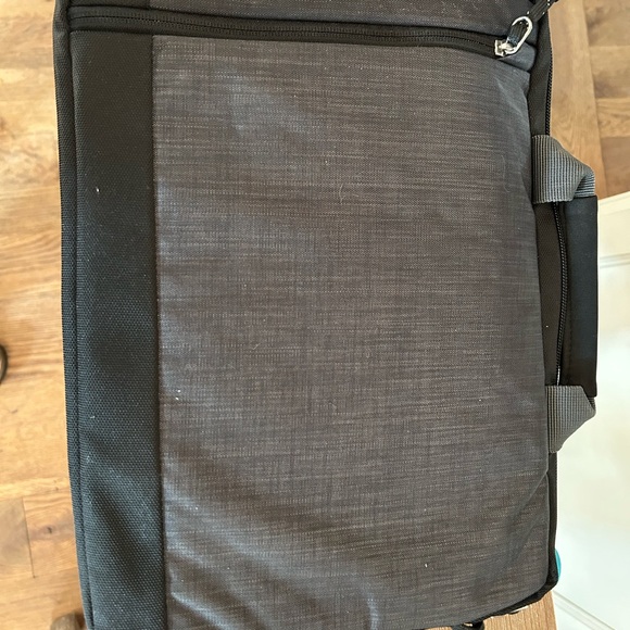 Thule Straven 13” Dark Grey Laptop Bag Commuter Daypack Unbranded Unisex - Picture 4 of 7